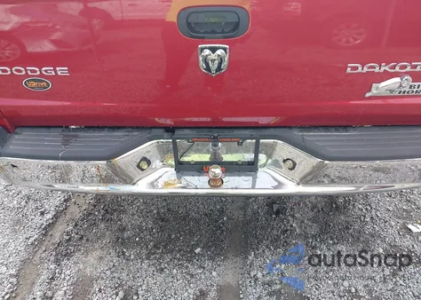 2010 Dodge Dakota Bighorn/Lonestar z USA, uszkodzony, nr VIN 1D7CW3GK9AS217420